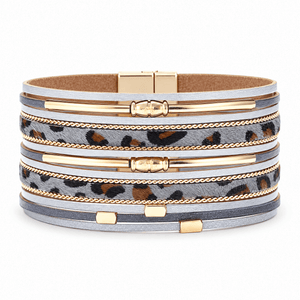 Packshot studio bracelet Hilana Gris, vue de face sur fond blanc — 8 octobre 2026