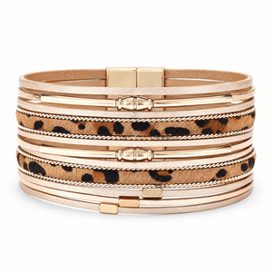Packshot studio bracelet Hilana Marron, vue de face sur fond blanc — 8 octobre 2026