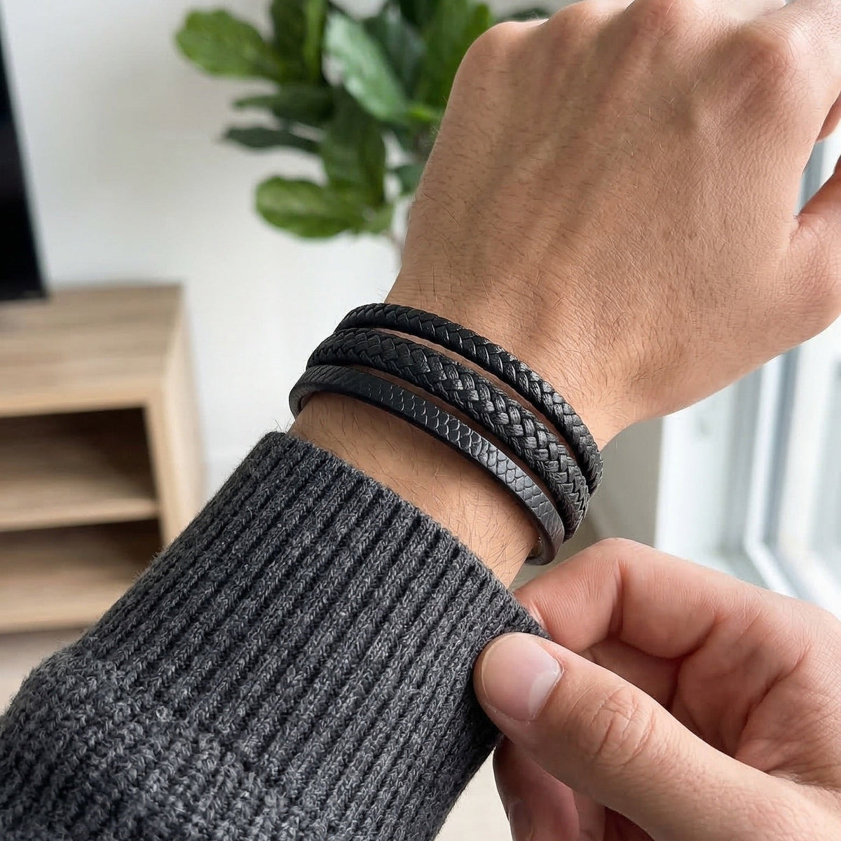 Bracelet multi-rangs tresse et texture aspect serpent, fermoir magnetique, pour homme, modele Jody