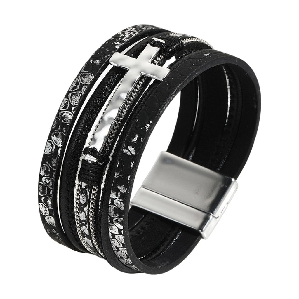 Bracelet multi rangs en cuir avec croix métallique, fermoir magnétique, design texturé et strass, modèle Katarine