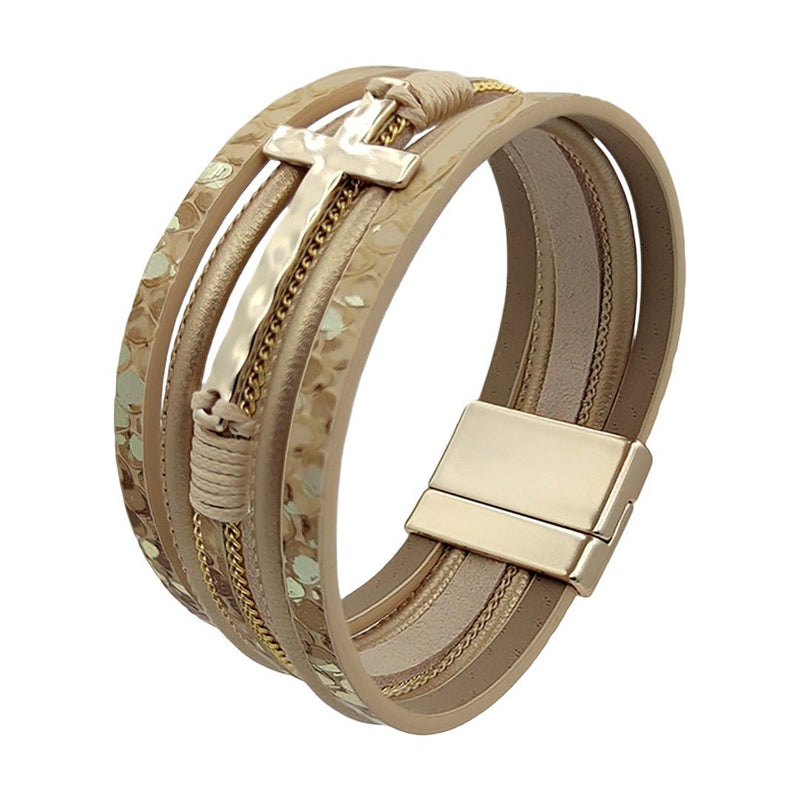 Bracelet multi rangs en cuir avec croix métallique, fermoir magnétique, design texturé et strass, modèle Katarine