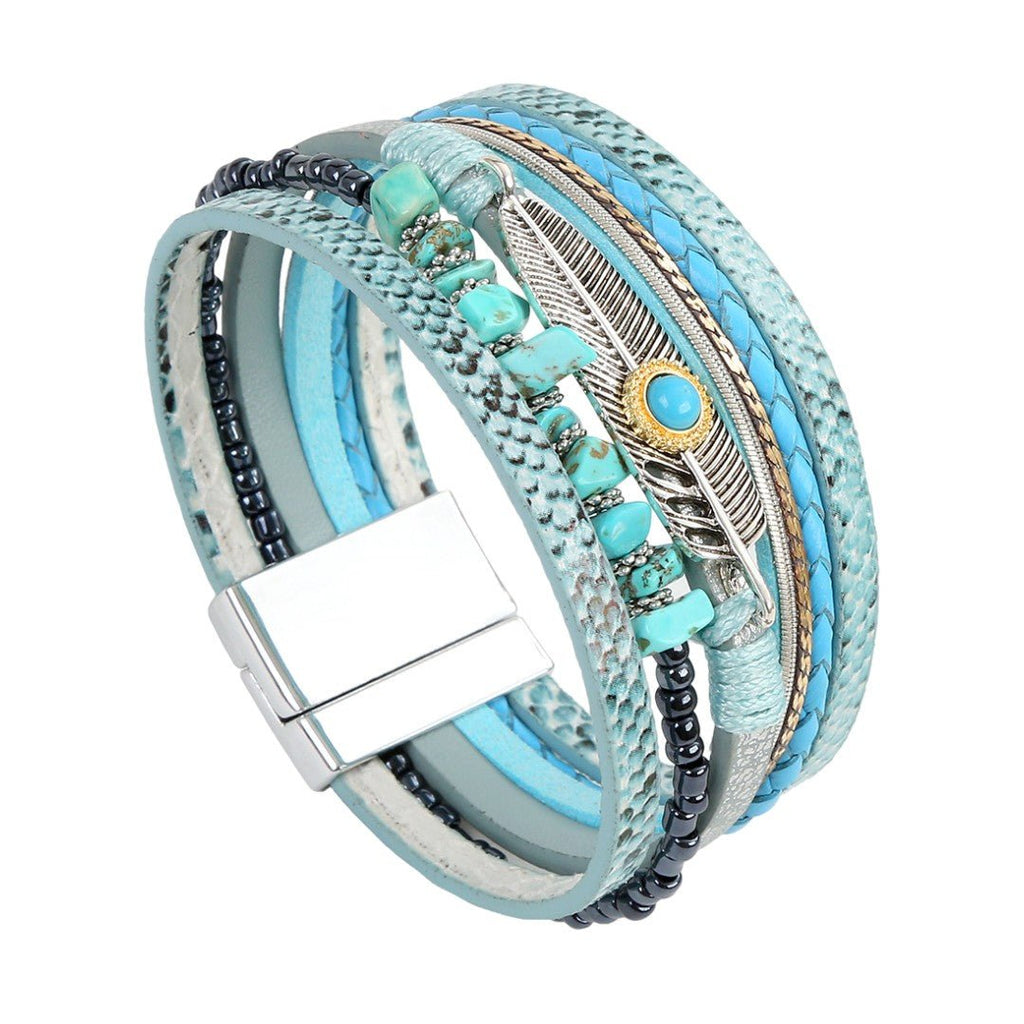 Bracelet multi-rangs en cuir et pierres naturelles, fermoir magnétique, plume argentée et pierre, style bohème élégant, modèle Erénis