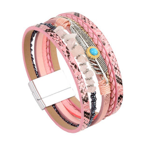 Bracelet multi-rangs en cuir et pierres naturelles, fermoir magnétique, plume argentée et pierre, style bohème élégant, modèle Erénis
