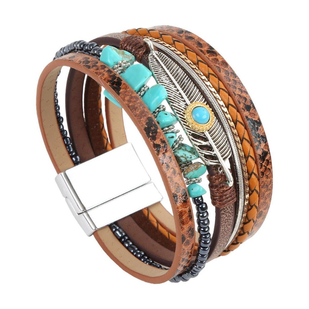 Bracelet multi-rangs en cuir et pierres naturelles, fermoir magnétique, plume argentée et pierre, style bohème élégant, modèle Erénis