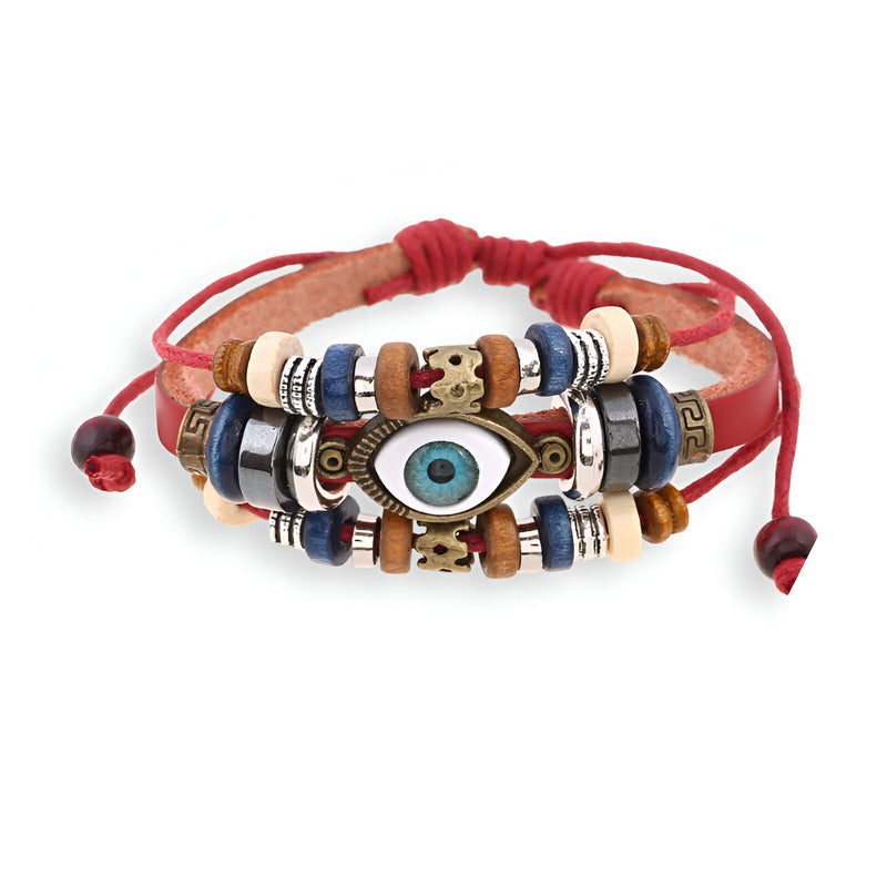 Bracelet multi-rangs en cuir rouge avec perles en bois et pendentif œil bleu central pour homme.
