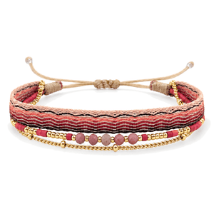 Packshot studio bracelet Thaliane Rhodochrosite, vue frontale basse, chaîne unique, fond blanc pur — correction 9 octobre 2026