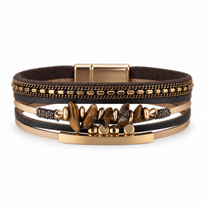 Bracelet Hailey Marron posé de face sur fond blanc