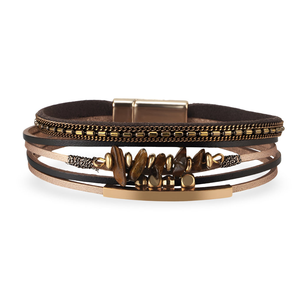 Bracelet multi-rangs marron en cuir et pierres naturelles avec fermoir magnétique doré.