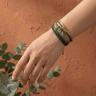 Bracelet multi-rangs et pierres naturelles au style bohème, modèle Hailey