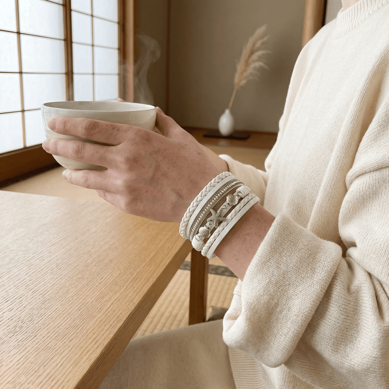 Damen Multi-Layer-Armband, veganes Kunstleder, maritime Charms, Magnetverschluss, sommerliches Accessoire, Modell Toria