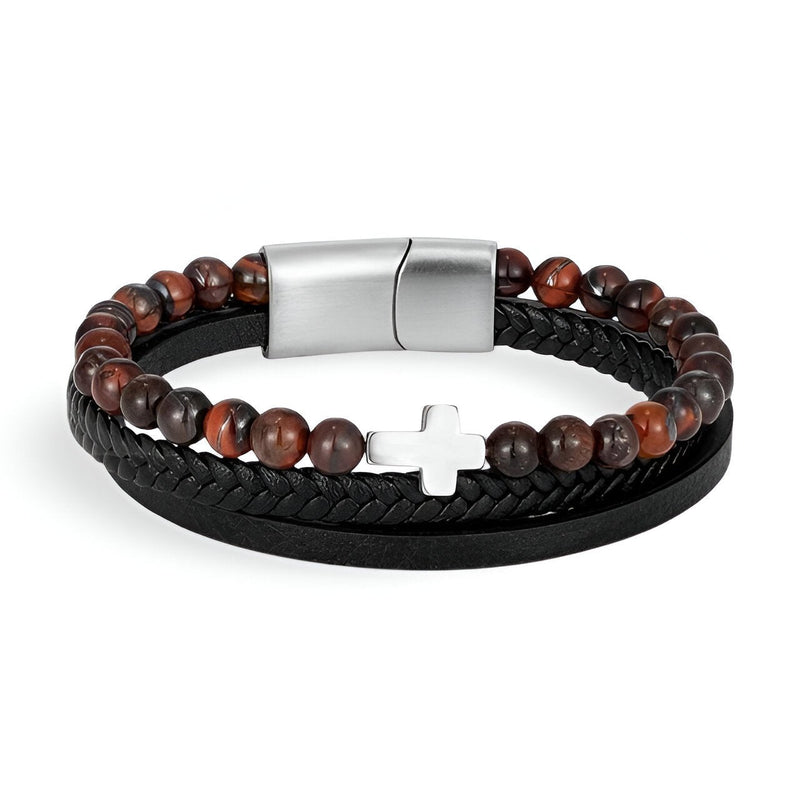 Bracelet multi-rangs homme avec perles œil de tigre rouges, croix argentée et cuir noir tressé.