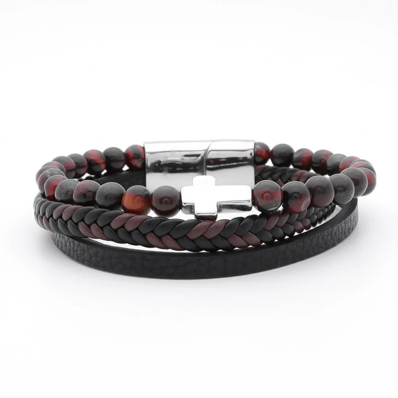 Bracelet multi-rangs homme en perles œil de tigre rouge, cuir tressé noir et croix argentée.