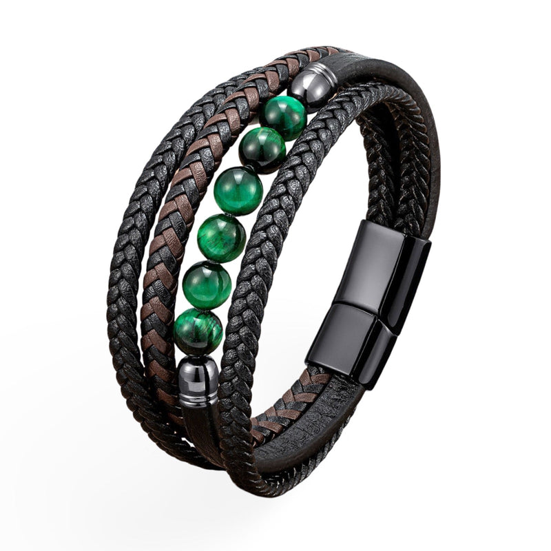 Bracelet homme multi-rangs en cuir tressé noir et marron avec perles malachite vertes et fermoir magnétique noir mat.