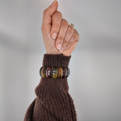 Bracelet femme en pierres naturelles d'œil de tigre aux reflets marron doré, perles rondes polies.