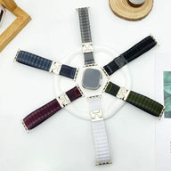 Bracelets nylon réglables pour Apple Watch en bleu, noir, bordeaux, vert et blanc avec boucle parachute argentée.