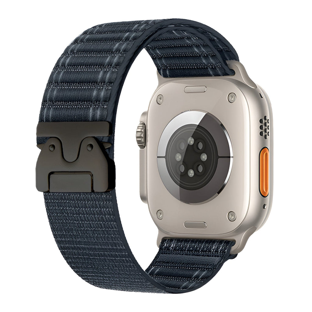 Bracelet nylon bleu foncé réglable avec boucle parachute noire pour Apple Watch.