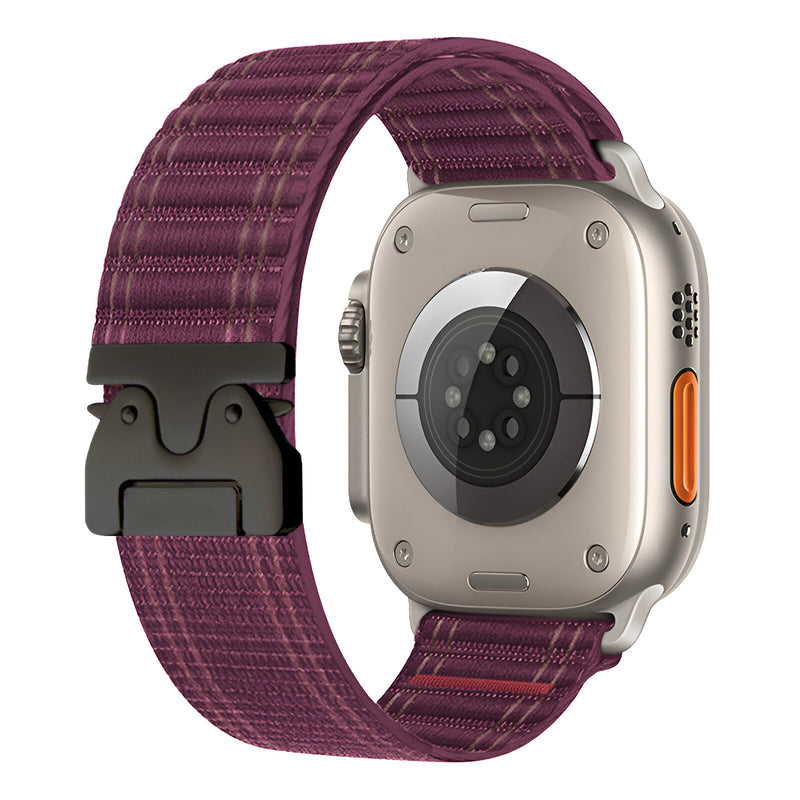 Bracelet nylon violet réglable avec boucle parachute noire pour Apple Watch, fermoir tactique robuste.