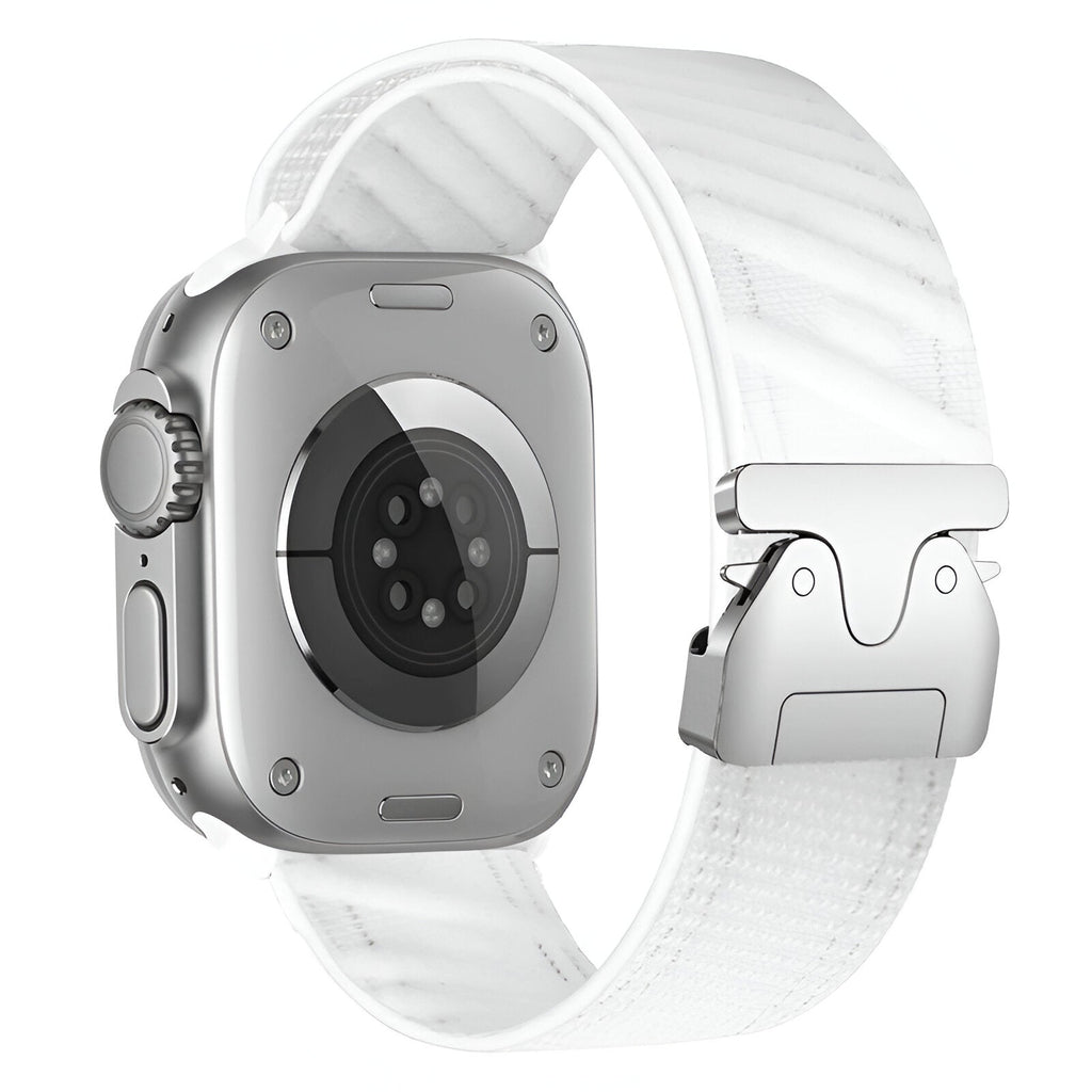 Bracelet sport nylon blanc effet diagonale avec boucle parachute argentée pour Apple Watch.