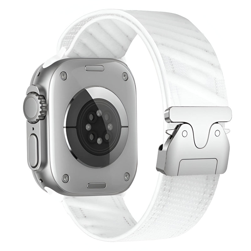 Bracelet sport nylon blanc effet diagonale avec boucle parachute argentée pour Apple Watch.