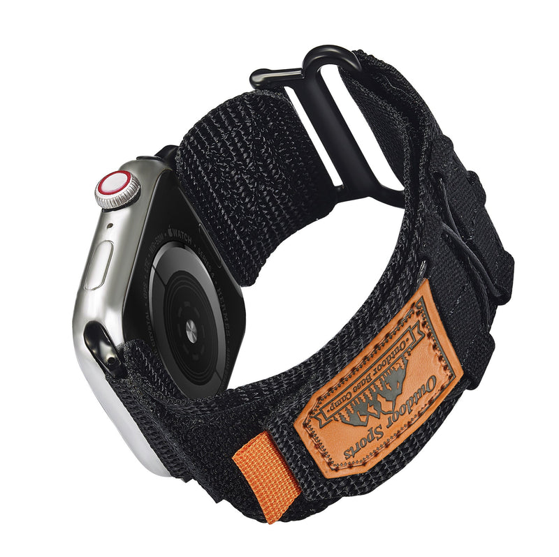 Bracelet Apple Watch noir en nylon à velcro, label cuir orange, ajustable sport outdoor.
