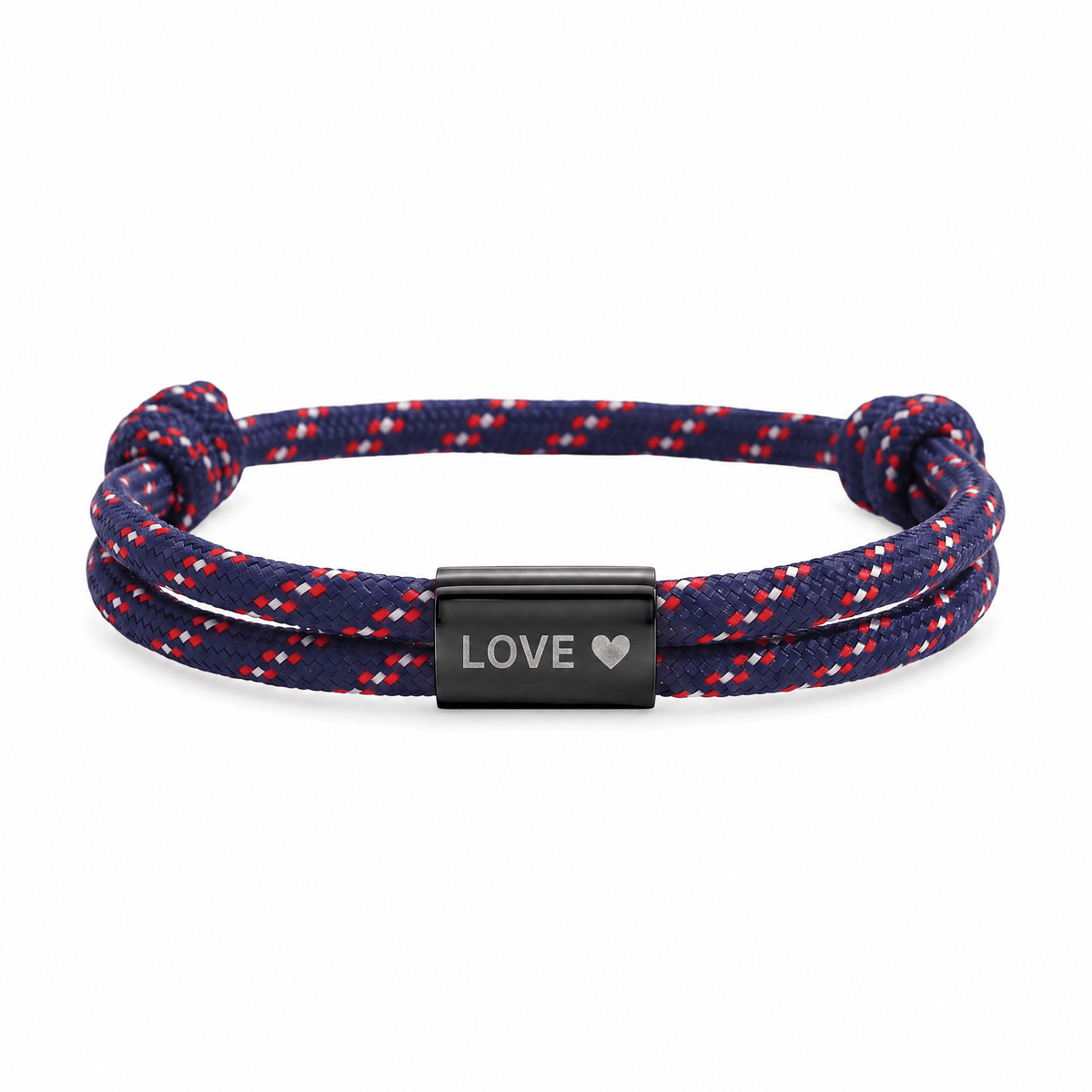 Bracelet Veyron Tricolore et noir, plaque centrale gravée LOVE ♥, posé de face sur fond blanc