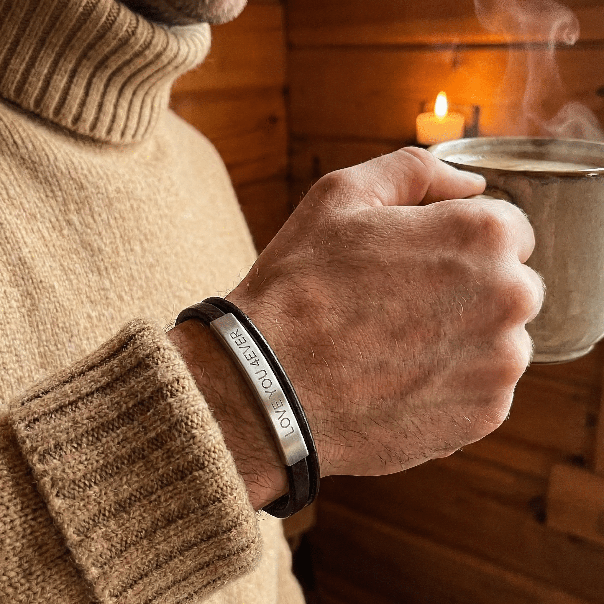 Bracelet personnalisable pour homme, double lanière en cuir tressé, plaque en acier inoxydable à graver, accessoire de caractère, modèle Lançois