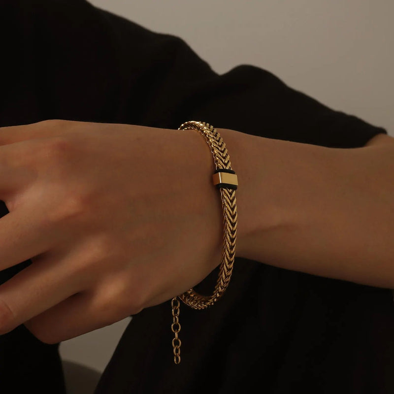 Bracelet personnalisé à maille chevron, plaque à graver, 5x plaques, modèle Spino - La Boutique du Bracelet