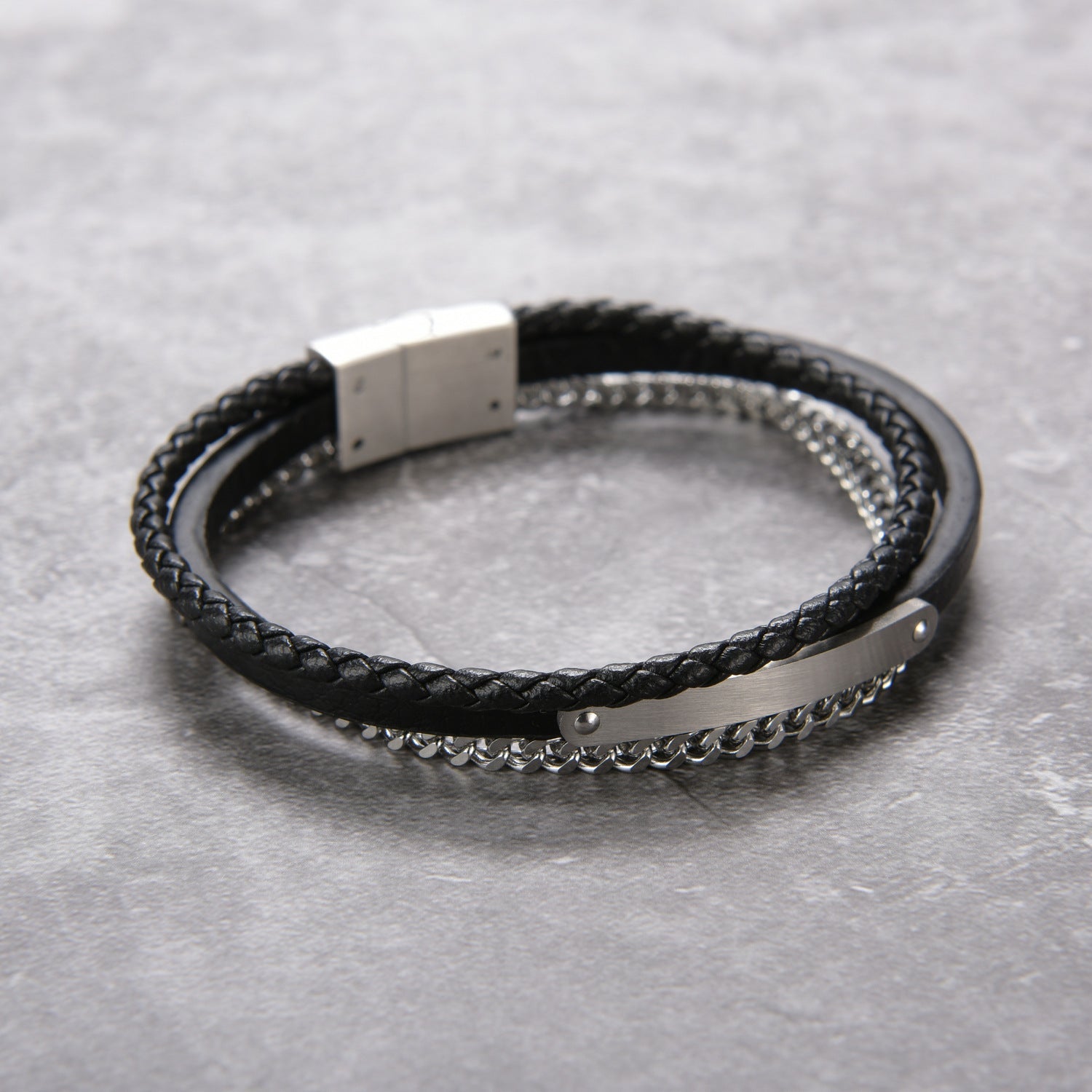 Bracelet homme double tour cuir noir tressé et chaîne acier argenté, fermeture magnétique acier inoxydable.