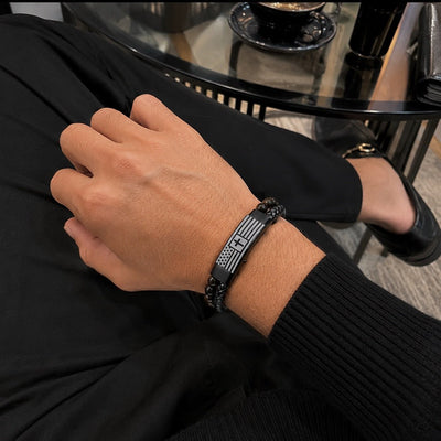 Bracelet personnalisé de caractère tressé, perles protectrices en pierre de lave ou oeil de tigre, acier inoxydable robuste, modèle Berto