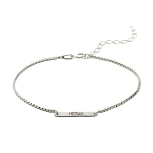 Bracelet gourmette en acier inoxydable argenté avec maille vénitienne fine et plaque personnalisée gravée "MEGAN".