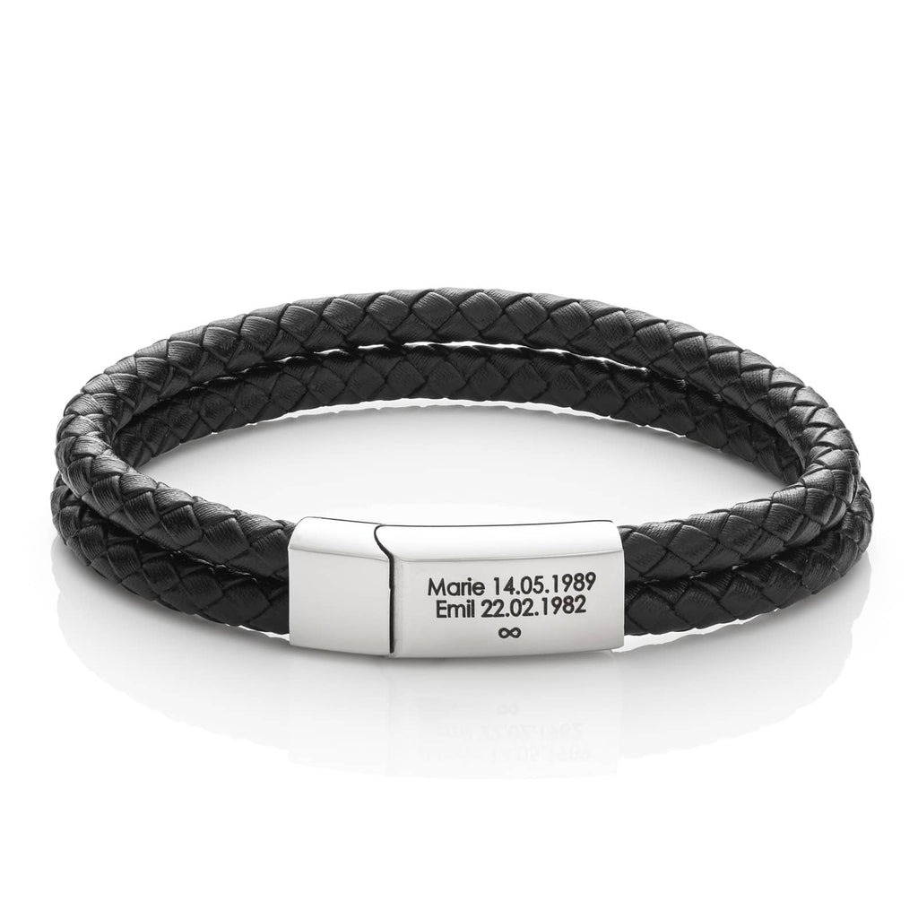 Bracelet double tour en cuir noir tressé avec fermoir argenté gravé personnalisé.