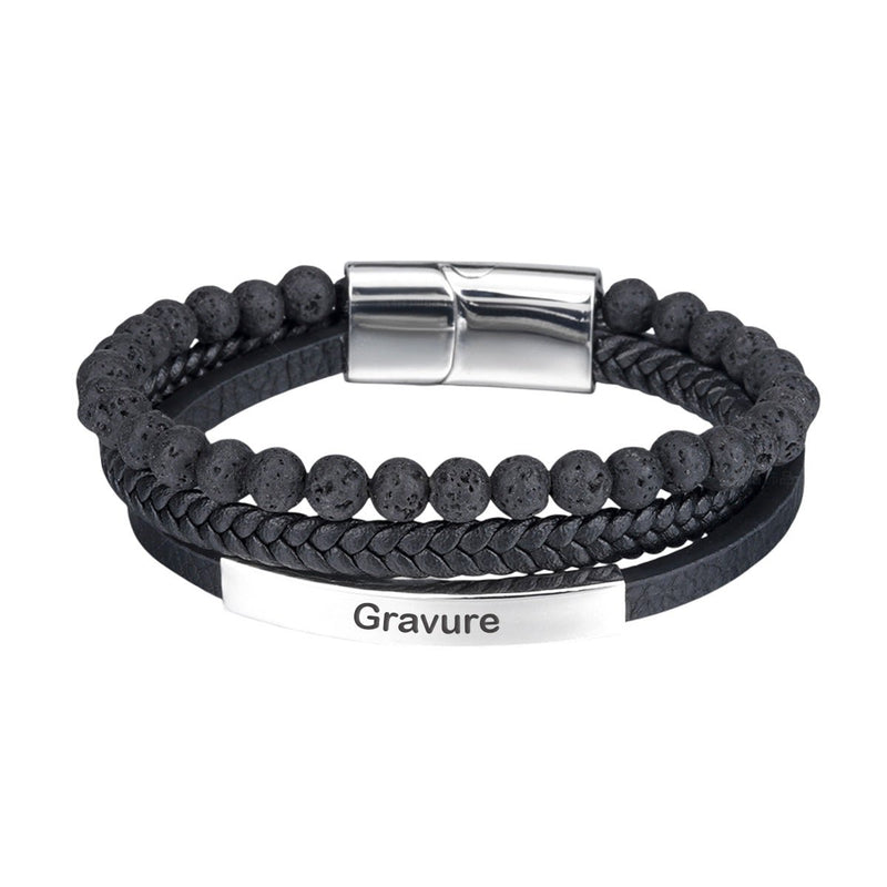 Bracelet homme double tour noir en cuir tressé avec perles volcaniques noires et plaque acier gravée.