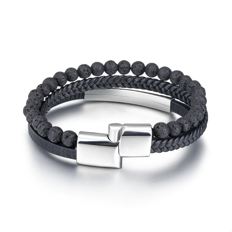 Bracelet homme double tour en cuir noir avec perles volcaniques noires et fermoir argenté mat.