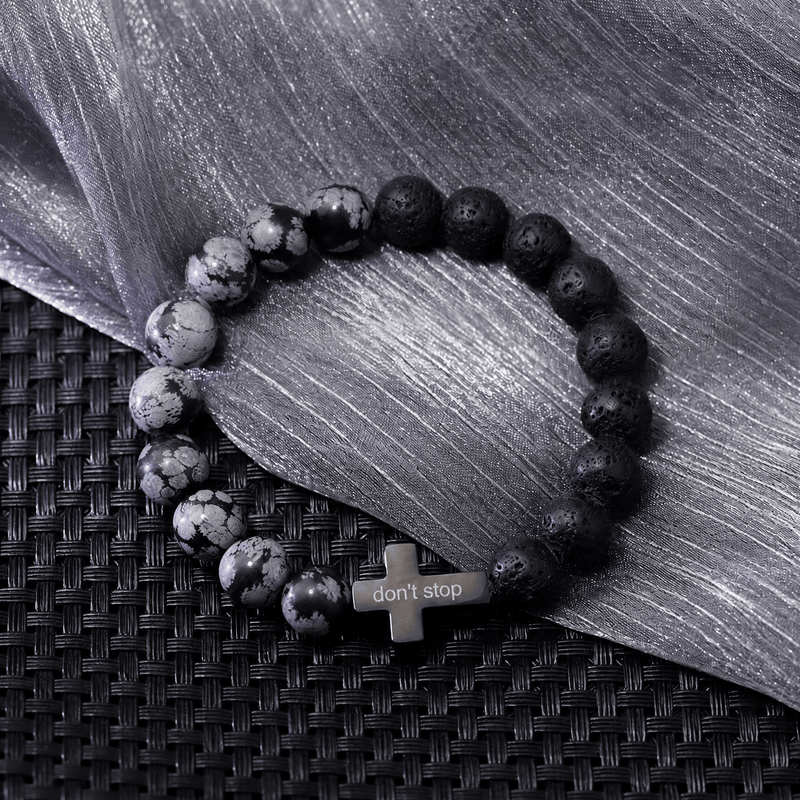 Brazalete personalizado de obsidiana nevada y piedra volcánica, cruz grabada, modelo Ayko