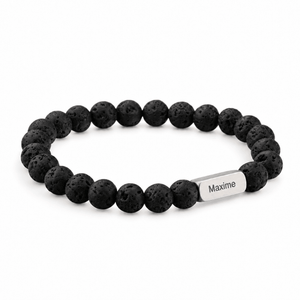 Packshot studio bracelet Zohar Pierre volcanique, vue de face sur fond blanc. — gravure source restaurée 8 octobre 2026