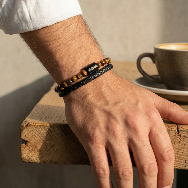 Pulseira personalizada para homem de duas voltas em couro e pedras naturais, olho-de-tigre / ágata preta / pedra vulcânica, modelo Stavo