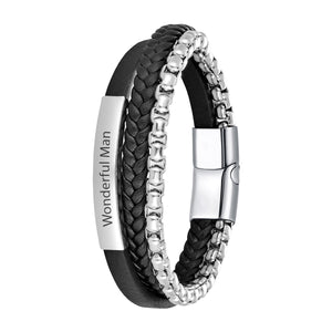 Bracelet homme multi-rangs noir en cuir tressé et chaîne argentée avec plaque gravée "Wonderful Man".