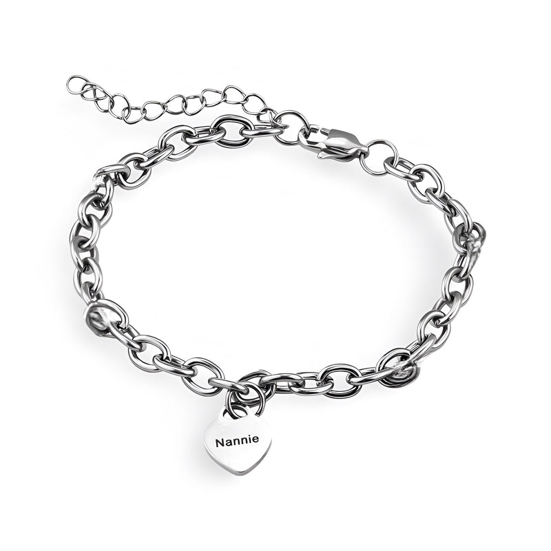 Bracelet chaîne en acier inoxydable argenté avec petite plaque cœur gravée "Mamie".