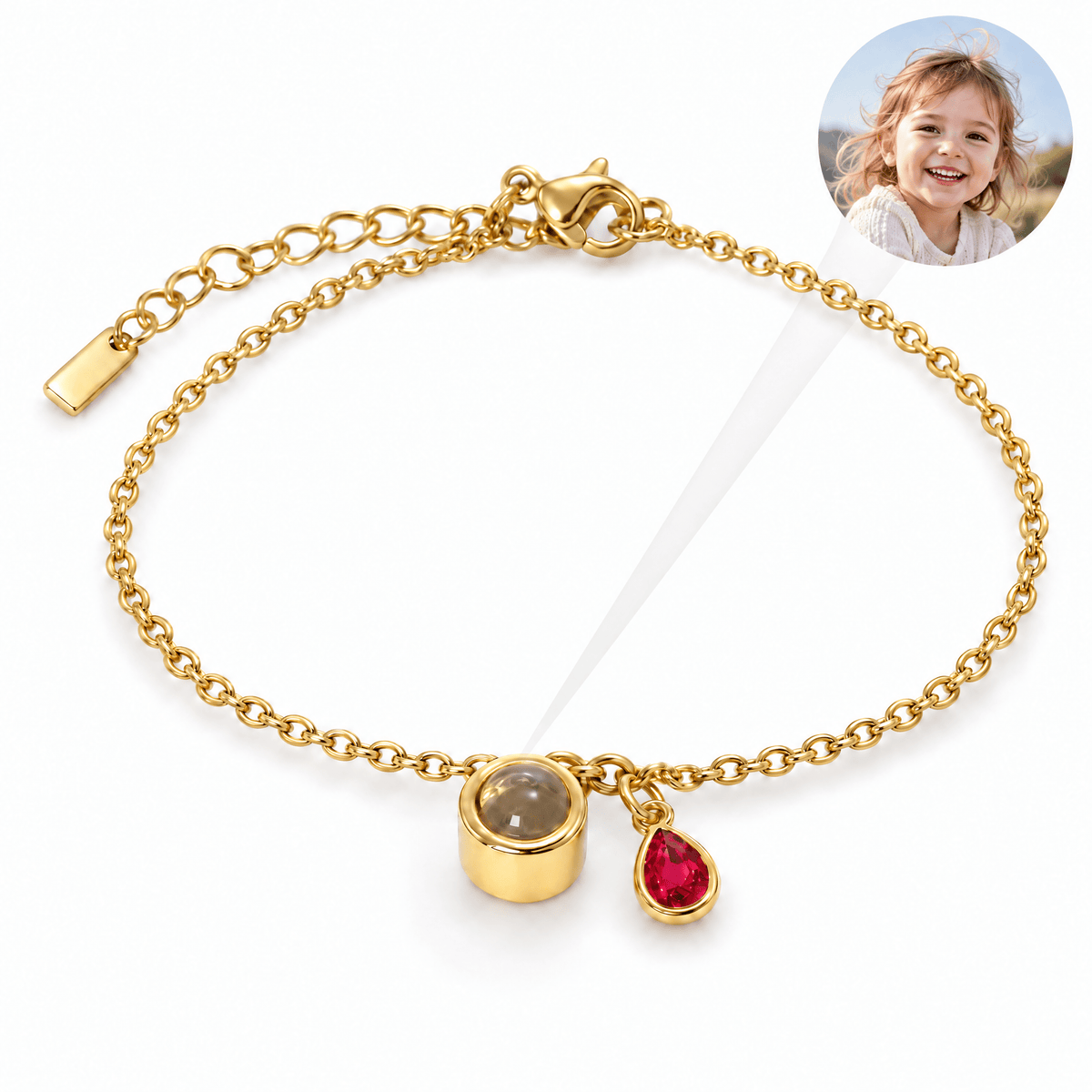 Bracelet photo personnalisé, acier inoxydable, avec pierre de naissance en goutte, cadeau intime et unique, modèle Ruliqua — Janvier / Or — packshot studio photo-projection nette