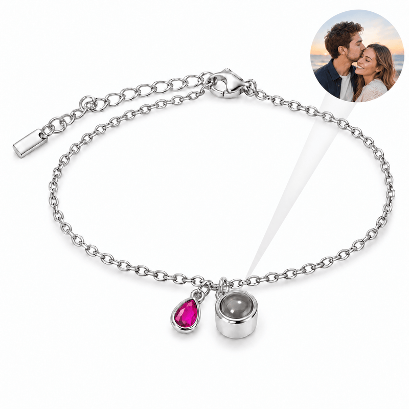 Bracelet photo personnalisé, acier inoxydable, avec pierre de naissance en goutte, cadeau intime et unique, modèle Ruliqua — Octobre / Argent — packshot studio photo-projection nette