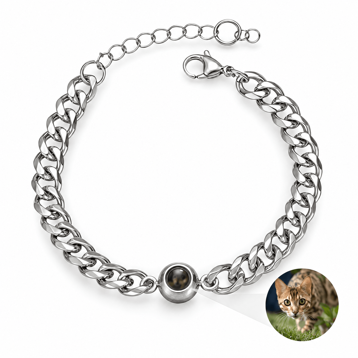 Bracelet photo personnalisé en acier inoxydable, maille cubaine — modèle Mili — Argent — packshot studio photo sous lentille