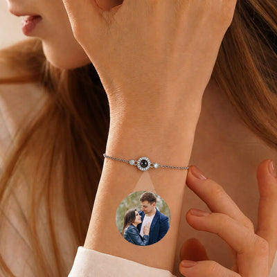 Personalized photo projection bracelet, set with zircons, fine chain, Zania model