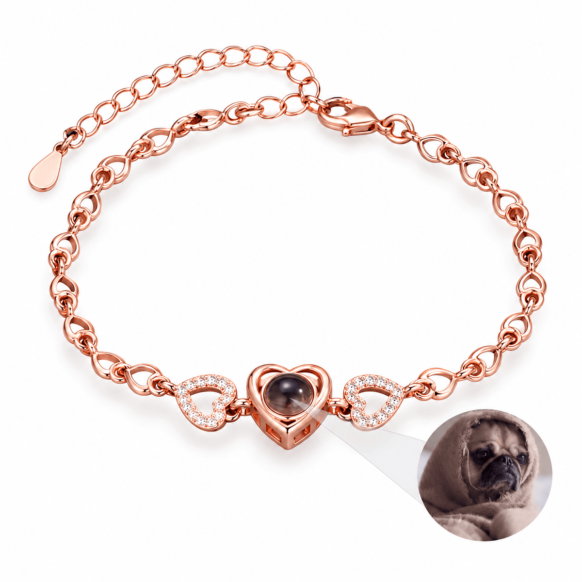 Bracelet photo personnalisé en argent sterling, multiples cœurs — modèle Raiza — Or rosé — packshot studio photo sous lentille