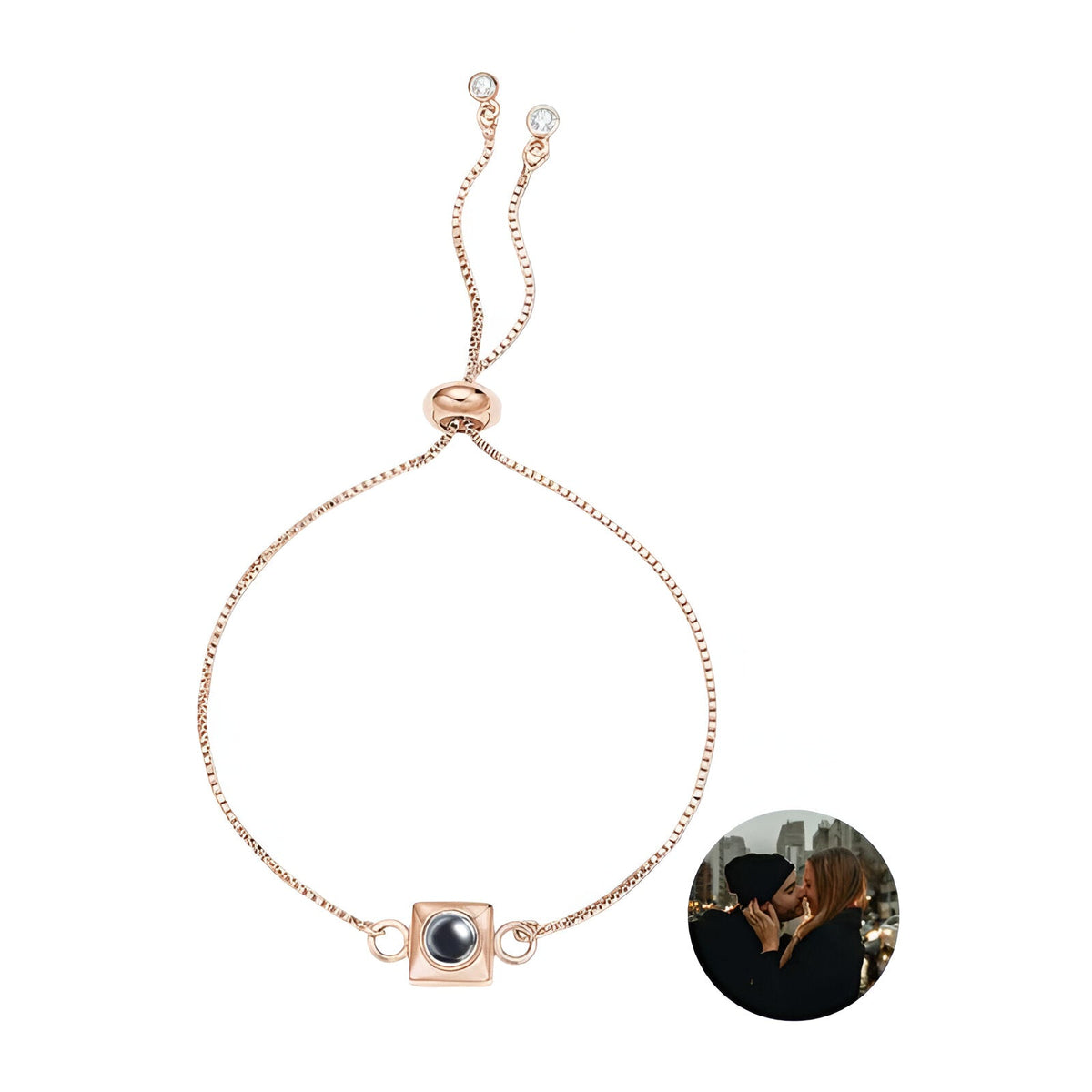 Bracelet en titane or rosé avec chaîne réglable et charm carré photo personnalisable noir.