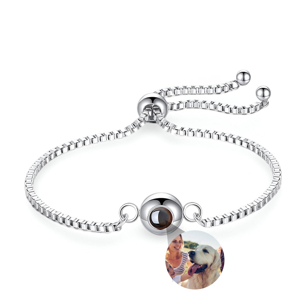 Bracelet en titane argenté avec pendentif photo rond ajustable, modèle Nayara.