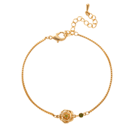 Bracelet fin en titane doré avec fleur en pierre de naissance et petite perle verte ajustable.