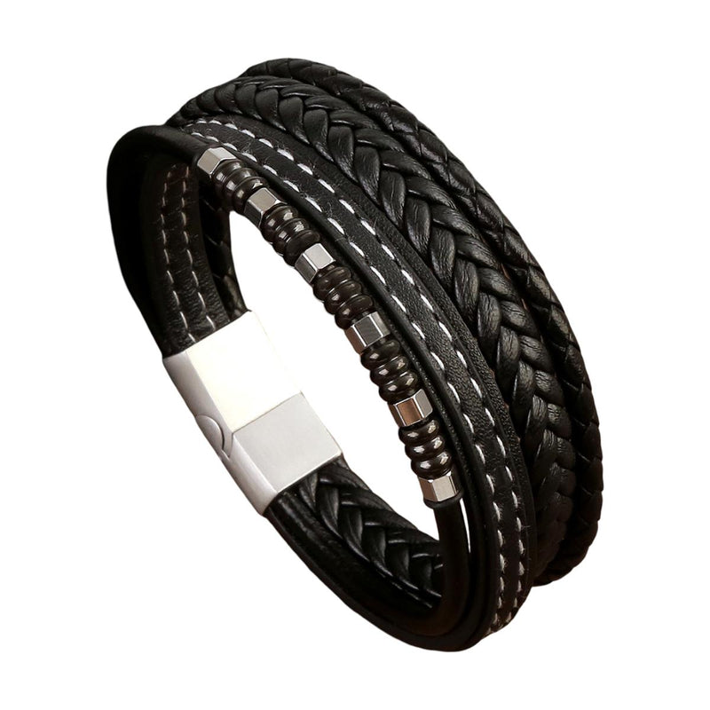 Bracciale da uomo in similpelle vegan, a più fili intrecciati, impreziosito da perle in acciaio inox, con una pratica chiusura magnetica, modello Yassine