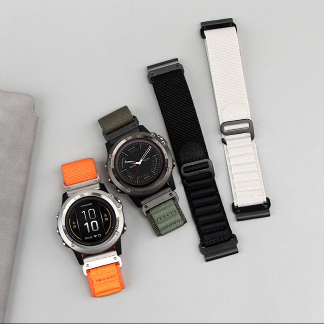Bracelet nylon kaki résistant avec attache rapide pour montre connectée Garmin, 22 mm, noir, blanc, orange et vert.