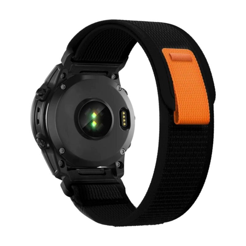 Bracelet noir en nylon avec attache velcro orange pour montre connectée Garmin Artéos.