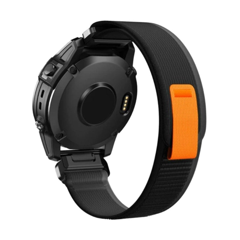 Bracelet noir en nylon résistant avec attache velcro orange pour montre Garmin Artéos.